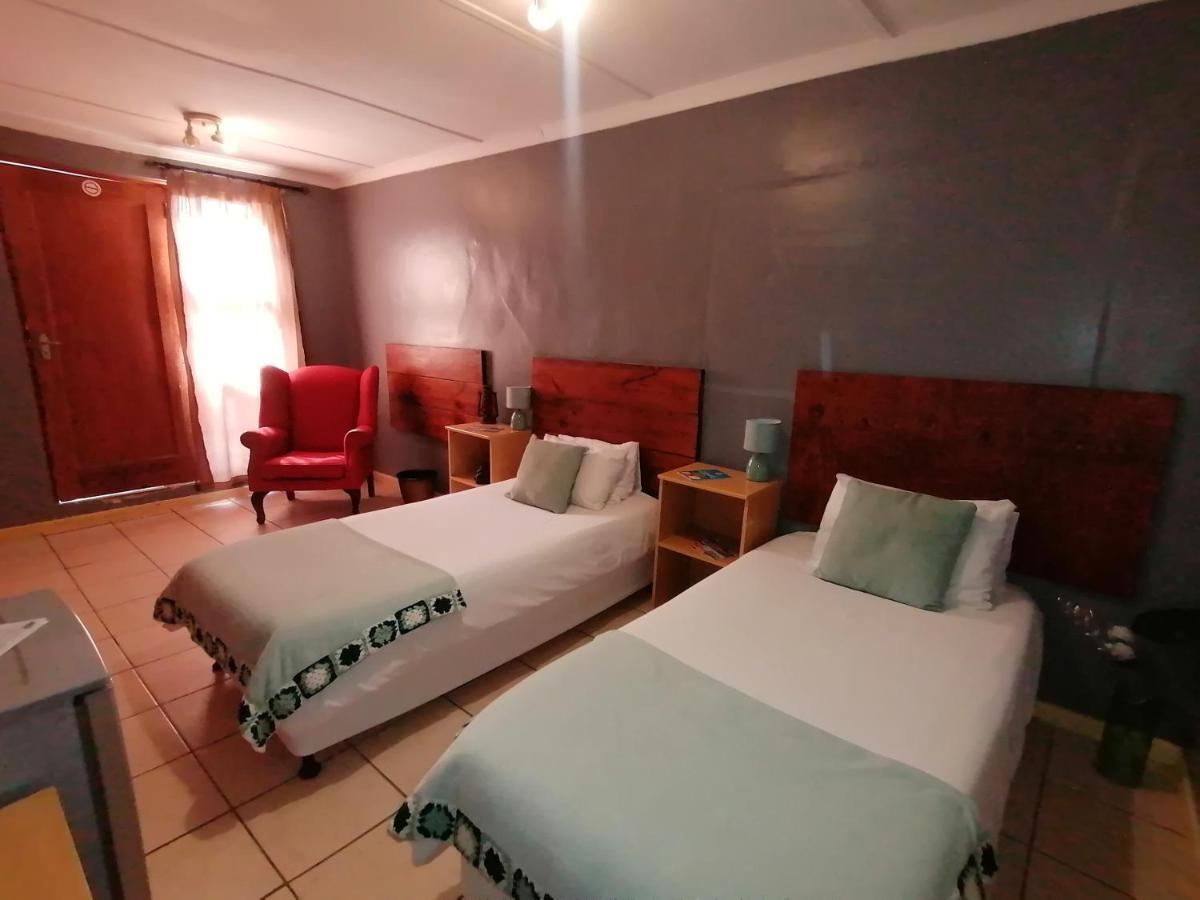 Obelix Guesthouse Lüderitz Екстериор снимка