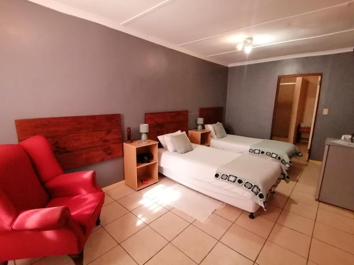Obelix Guesthouse Lüderitz Екстериор снимка