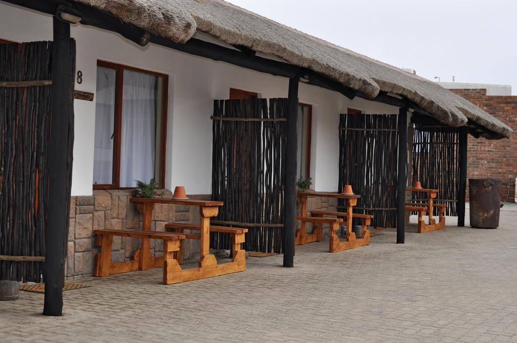 Obelix Guesthouse Lüderitz Екстериор снимка