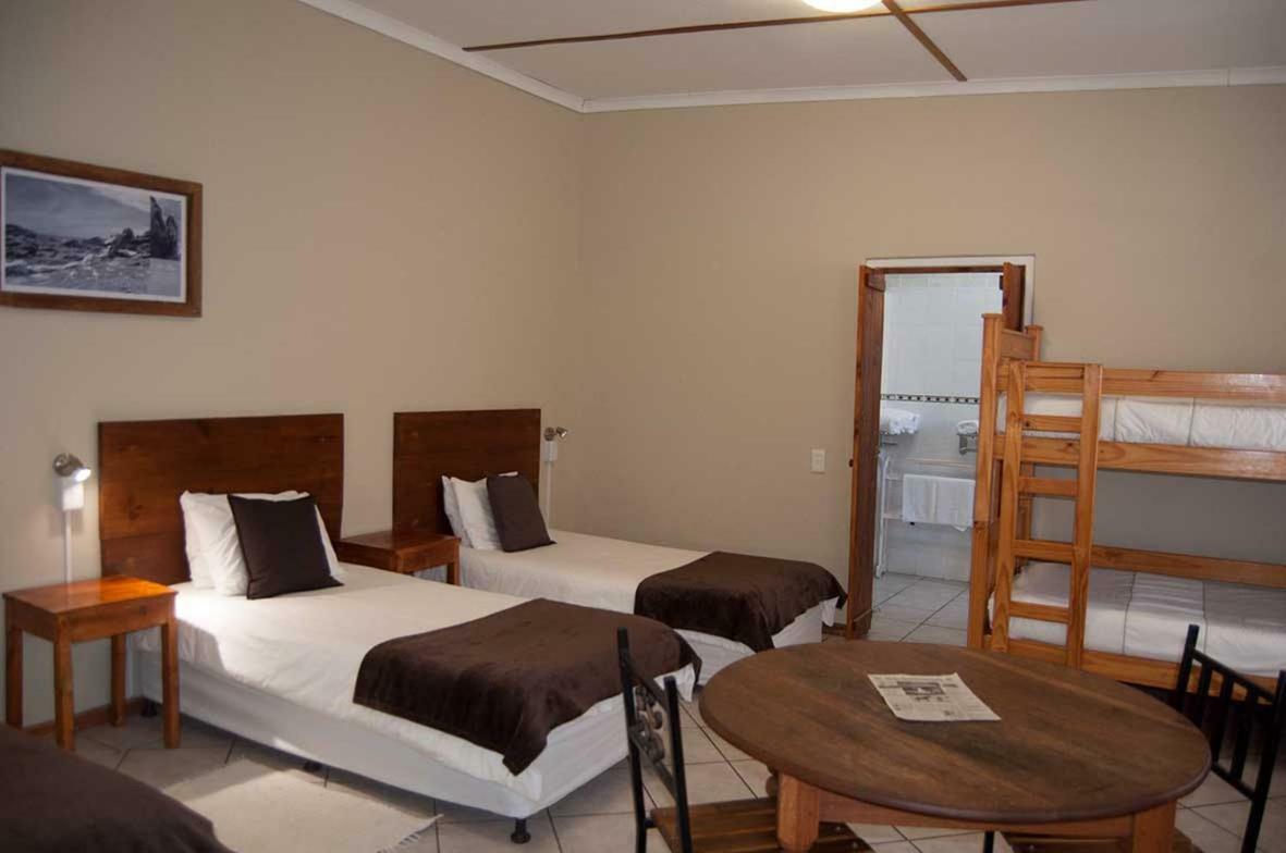 Obelix Guesthouse Lüderitz Екстериор снимка